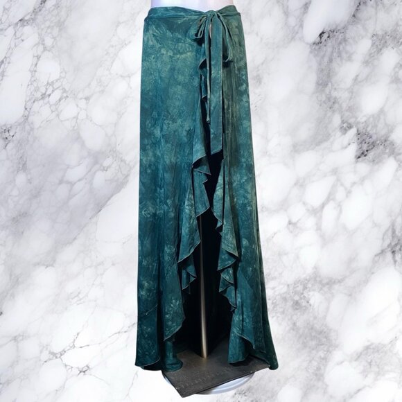 Purusha People Sol Lily Wave Maxi Skirt in Green - Picture 2 of 12
